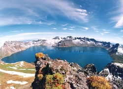 Heaven Lake atop Baekdusan.