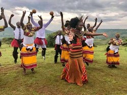 Baganda traditional dancers by Afri Ug via Wikimedia.